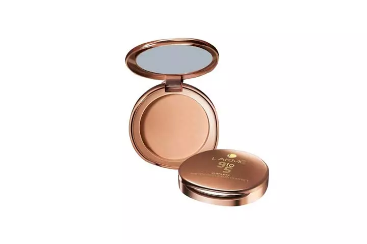 Lakme 9 to 5 flawless matte complexion compact